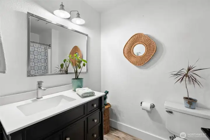 Full Guest bath
