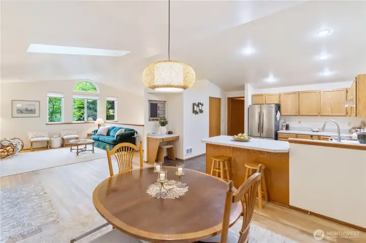 Easy open floor plan, good for entertaining.