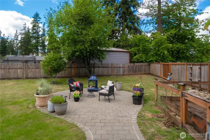Custom paver patio, perfect for entertaining! Custom paver patio, perfect for entertaining!