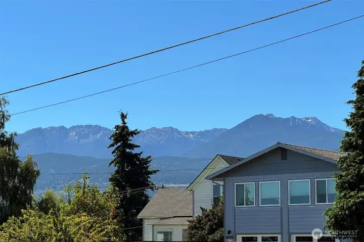 Mountain View from Front Yard