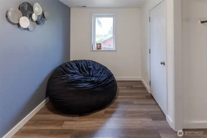 This can also be a bedroom or office/den space This can also be a bedroom or office/den space