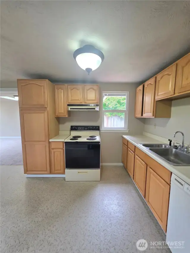 Kitchen - view 3