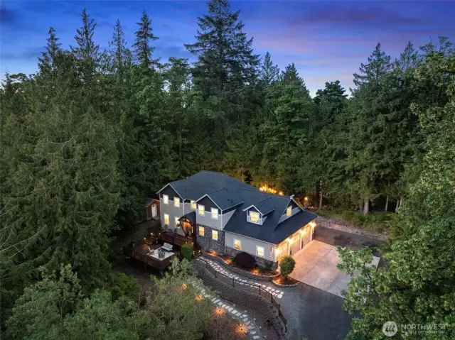 Welcome to 4565 Harper Hill Rd SE. This stunning 4 bed/2.5 bath home sits privately on 1.5 acres and is a quick trip to Southworth Ferry.