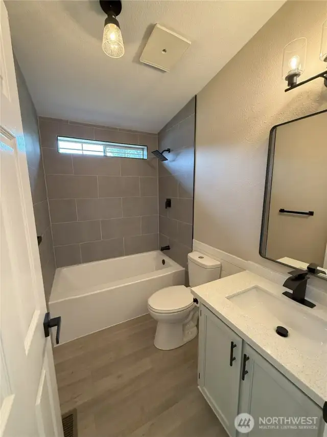 2nd Bathroom