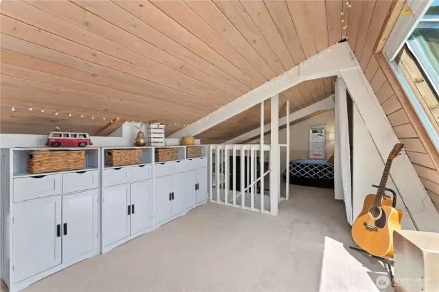 Storage in loft