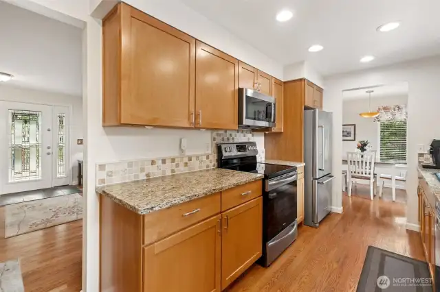 All appliances stay (2-8 yrs old)