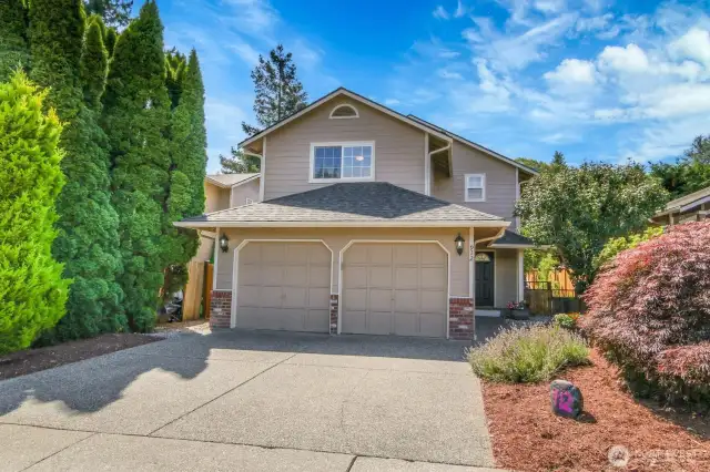 Welcome home. Fresh exterior paint, new roof. NO HOA DUES