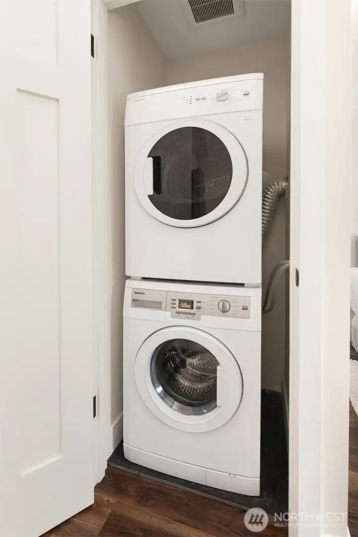 DADU- Washer & Dryer.