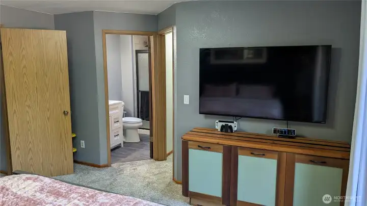Primary Bath and Walk-In Closet