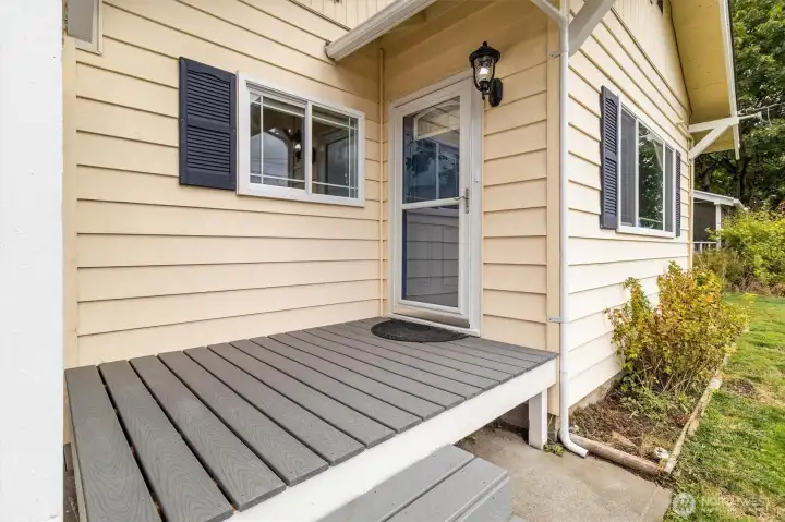 Front porch has Trex decking