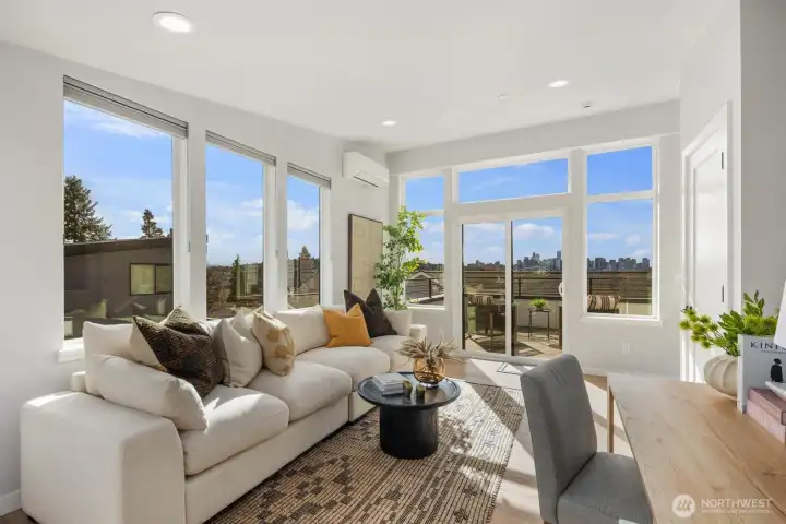 Extraordinary Views from Fourth Floor Flex Room