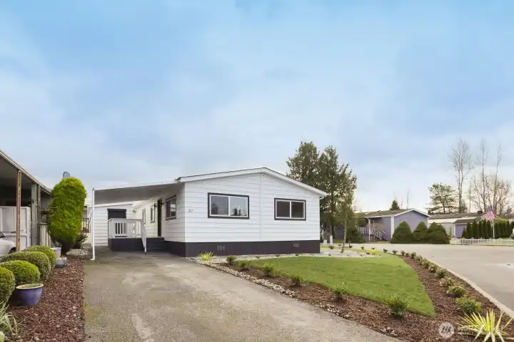 driveway parking for 2 cars with guest parking nearby