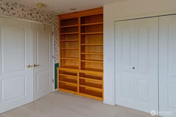 Office or 2nd Bedroom,