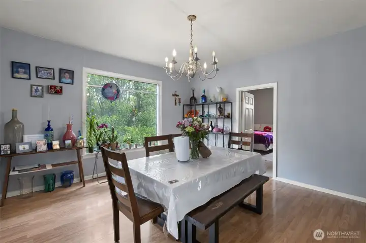 3322 Dining Room 3322 Dining Room