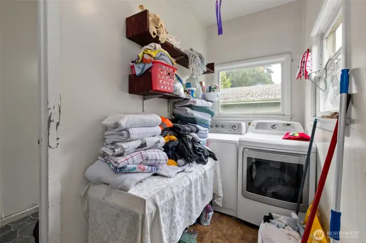 3322 Laundry Room 3322 Laundry Room