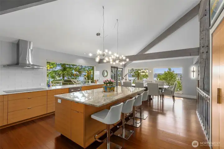 Gorgeous kitchen with spacious quartzite stone center island and quartz counter tops Gorgeous kitchen with spacious quartzite stone center island and quartz counter tops