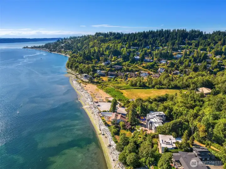 During daytime; a perspective towards Three Tree Point. The property also enjoys Lot A beach rights particularly convenient for launching one's boat into the Sound for water exploration and island hopping. During daytime; a perspective towards Three Tree Point. The property also enjoys Lot A beach rights particularly convenient for launching one's boat into the Sound for water exploration and island hopping.