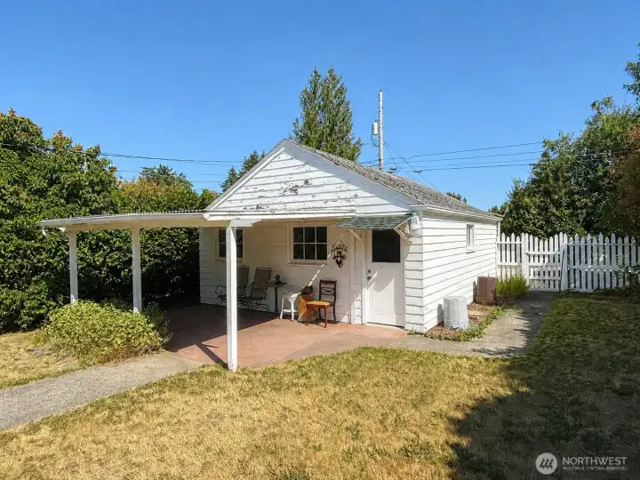 Detached Garage Detached Garage