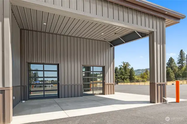 Clubhouse BBQ Area