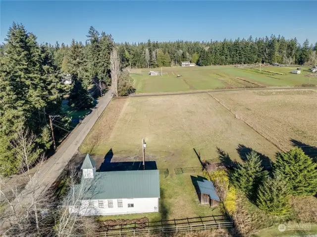 Eglon Community Church and Fat Turnip Farm in the distance