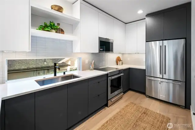Photos are of model home 2009B. Floorplans and finishes may vary.