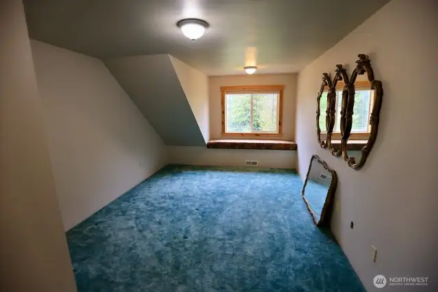 Large bedrooms upstairs