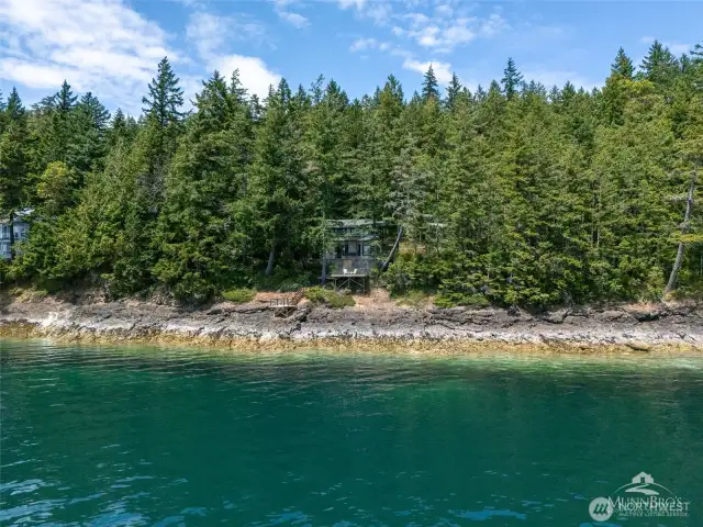 200ft pristine waterfront on Hood Canal!