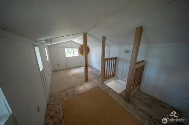 Upper level of cabin.