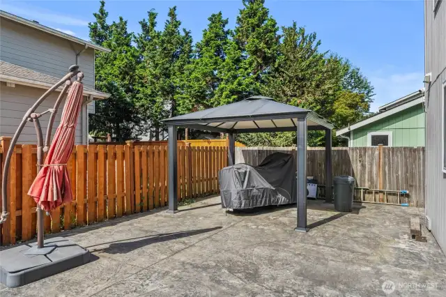 Extra Large Stamped Concrete Patio - Fenced and double doors for RV Access if desired.