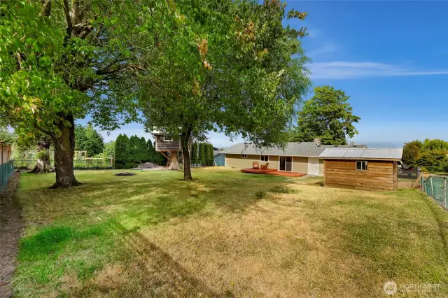 Large lot with mountain views