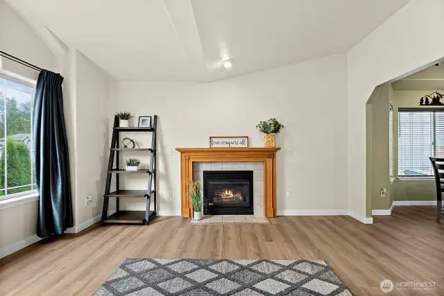 formal living rm upon entry