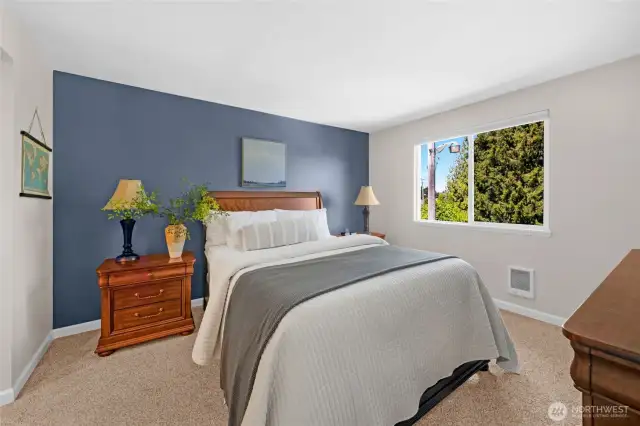 alternate primary bedroom view