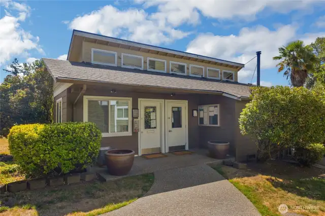 clubhouse-this has private key access to the building for security