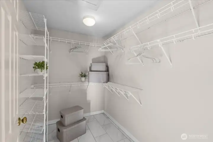 Primary Bedroom - walk-in closet