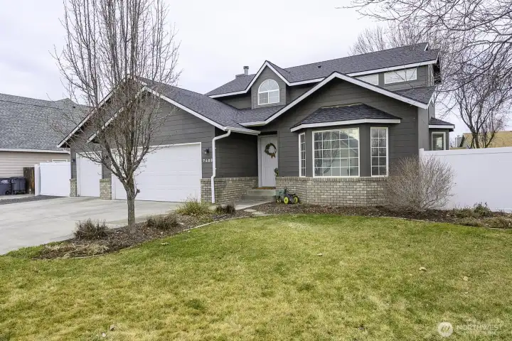 Recent exterior paint and new roof in 2025!