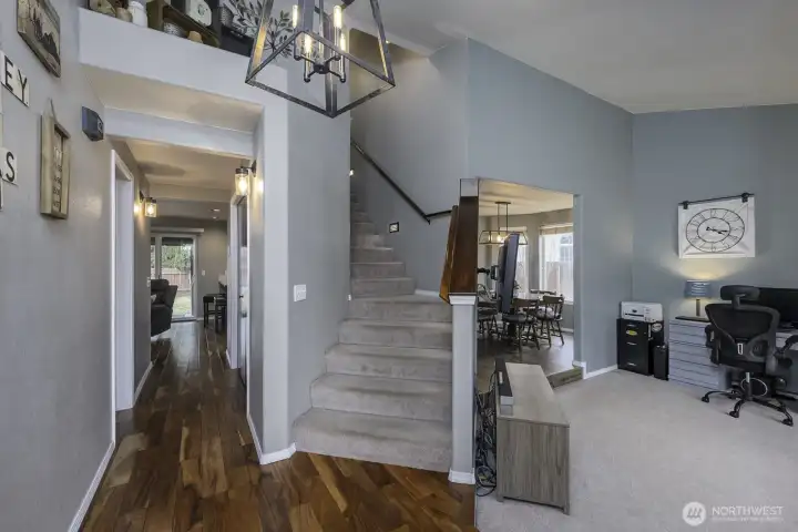 Welcome in! Step into the large, open entryway