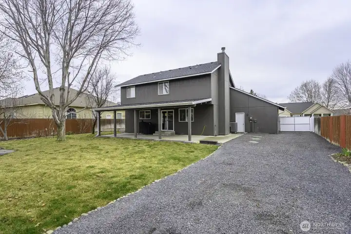 Double gate access to fit all your toys or vehicles