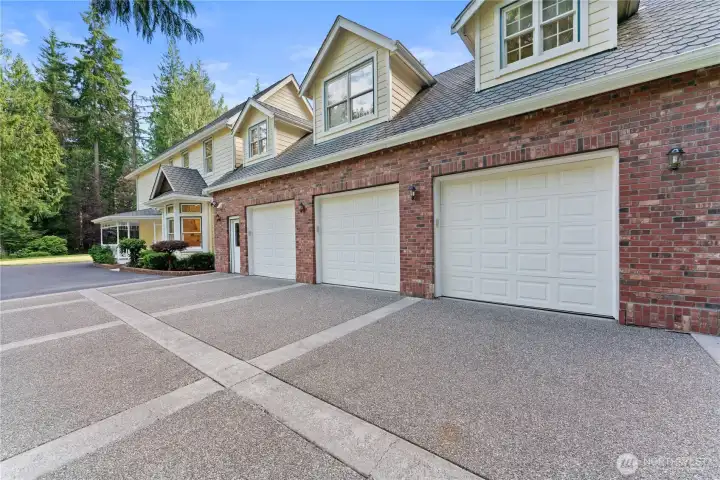 1021 sq ft attached 3-car garage.