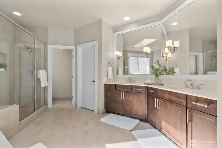 Huge walk in closet off bathroom, with double vanity. Huge walk in closet off bathroom, with double vanity.