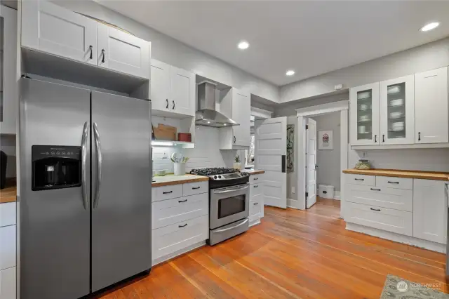 Updated kitchen with hip farm aesthetics and AMAZING flow for many helpers!