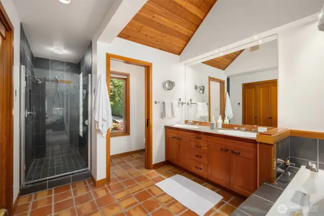 Spacious primary bathroom w/ walk-in-closet not pictured.