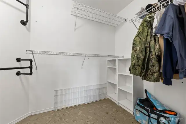 Walk-in closet