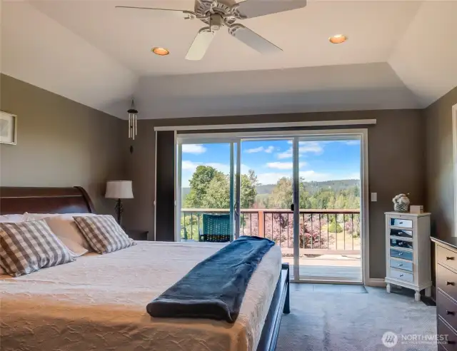 Views from bed - or pull the black out shades for sleeping in
