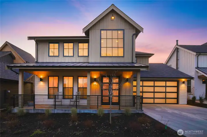 Welcome to 204 Pebblebrook Dr at the Riverwalk.