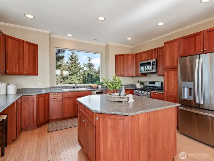 All stainless appliances provide...