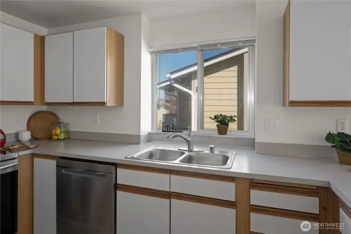 Kitchen has lots of countertop space