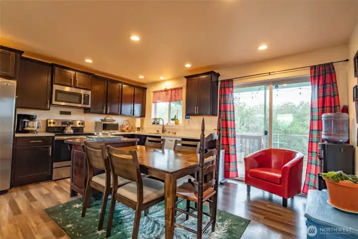 Dining area in the kitchen
