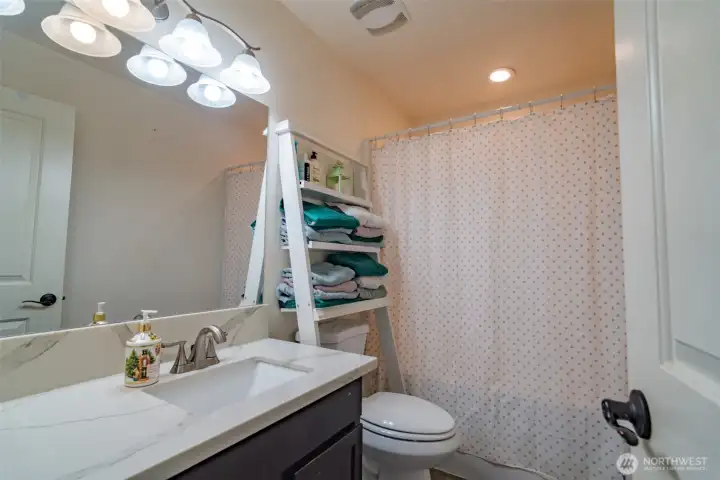 2nd bathroom