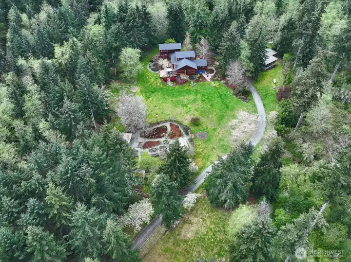 This place has it all - two pastures, gardens, lawn, pond and forest