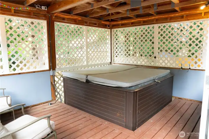 Hottub in Cabana